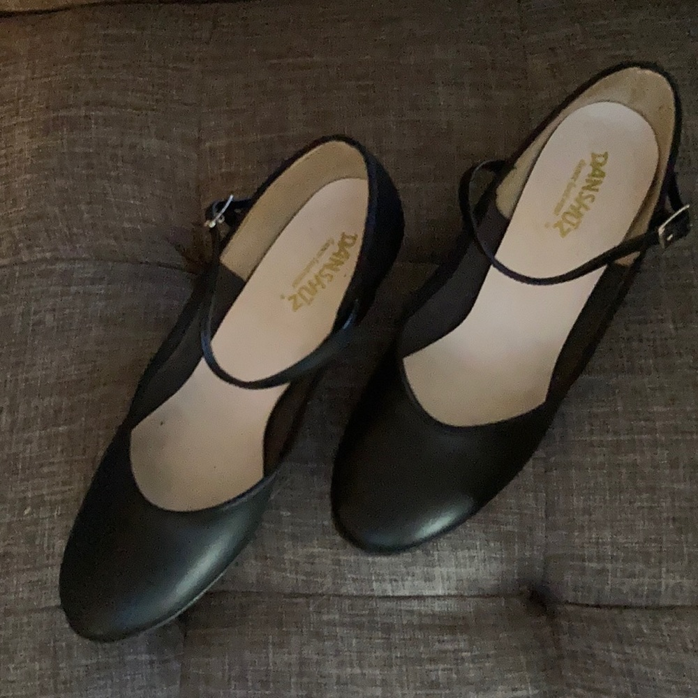 Danshuz Dance Shoes